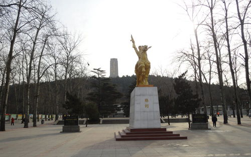 濟南革命烈士陵園（現濟南革命烈士陵園北門）