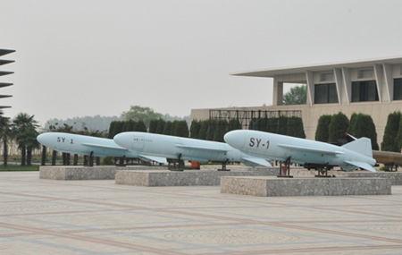 紀念館廣場退役飛機展覽