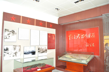 中國工農紅軍西路軍總支隊紀念館展室內景