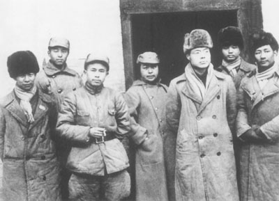 1938年初,任弼时与丁玲等在山西洪洞马牧村