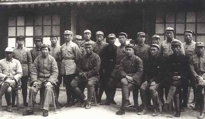 1937꣬ë󶫡µӰѧ