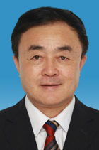 曲青山 (中央党史和文献研究院院长)
曲青山,中央党史和文献研究院院长,研究员。党的十九大、二十大代表,第十九届、二十届中央委员。曾任中共青海省委常委、宣传部长,原中央党史研究室主任,第十八届中央纪委委员。中国中共党史学会会长,中央马克思主义理论研究和建设工程咨询委员会委员。
长期从事党的宣传思想工作和党史党建等方面的研究,长期致力于党史基本著作的编写工作。主持编辑出版习近平总书记《论党的宣传思想工作》《论坚持全面依法治国》《论把握新发展阶段、贯彻新发展理念、构建新发展格局》《论中国共产党历史》等50余部综合文集、论述选编、论述摘编(含内部版),参与编辑出版《习近平谈治国理政》第三卷。主持编辑出版《十九大以来重要文献选编》上册、中册。主持编写《中国共产党一百年大事记》《改革开放四十年大事记》《中华人民共和国大事记(1949年10月—2019年9月)》《全面建成小康社会大事记》《马克思主义中国化一百年大事记(1921-2021年)》。参与和主持《中国共产党历史》第二卷、《中国共产党的九十年》的编写、修订、定稿工作,主持编写《中国共产党简史》初稿工作,主持编写出版《中国共产党的一百年》。参与党的十八届六中全会、党的十九大、十九届六中全会、党的二十大文件起草和十九大、二十大党章修改工作。主要著作有《共产党执政规律研究》《新时代在党史新中国史上的重要地位和意义》《中国共产党百年历史经验》《从五个维度认识把握“两个确立”》《曲青山党史论集》(上卷、下卷)等,撰写发表《中国共产党百年辉煌》《中国共产党百年历史与历史主动》《从哲学高度认识把握“两个确立”的决定性意义》《发扬伟大的历史主动精神》等260余篇学术研究和理论宣传文章。