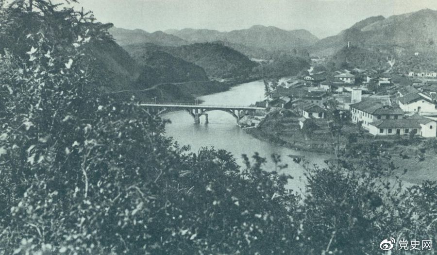 1930年12月，紅軍在龍岡地區殲滅國民黨軍第十八師近一萬人，活捉敵師長張輝瓚。圖為作戰舊址江西興國東北的龍岡。