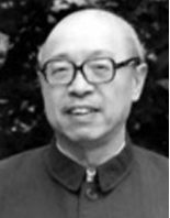 李新李新（1918—2004）。中共党史专家。曾任中央党史研究室副主任（1980-1986），中国中共党史学会副会长，中共党史人物研究会副会长，中国现代史学会理事长等职。主编有《中国新民主主义革命时期通史》（四卷）、《中华民国史》（十三卷）、《中国新民主主义革命史》（十二卷）等。著有《中国新民主主义革命史五讲》《流逝的岁月：李新回忆录》等。