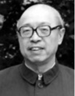 李新李新（1918—2004）。中共黨史專家。曾任中央黨史研究室副主任（1980-1986），中國中共黨史學會副會長，中共黨史人物研究會副會長，中國現代史學會理事長等職。主編有《中國新民主主義革命時期通史》（四卷）、《中華民國史》（十三卷）、《中國新民主主義革命史》（十二卷）等。著有《中國新民主主義革命史五講》《流逝的歲月：李新回憶錄》等。