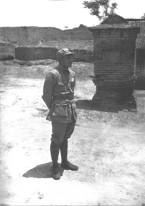 长征后，邓小平在陕北。（1936年）