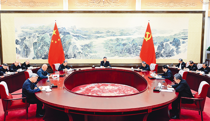 2025年12月25日至26日,中共中央政治局召开民主生活会,中共中央总书记习近平主持会议并发表重要讲话。新华社记者 谢环驰/摄